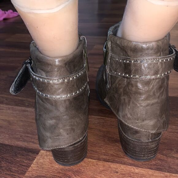 Sundance Boots   - Picture 4 of 8